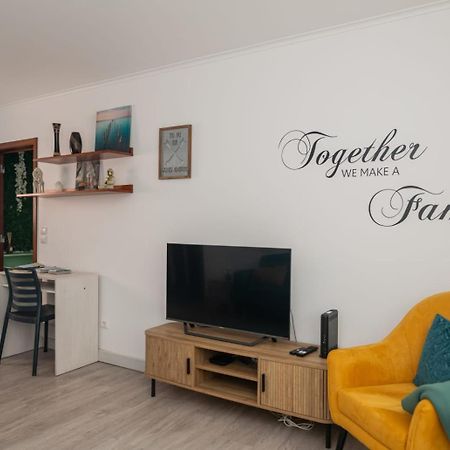 Family Friendly Azorean Apartment Понта Делгада Екстериор снимка