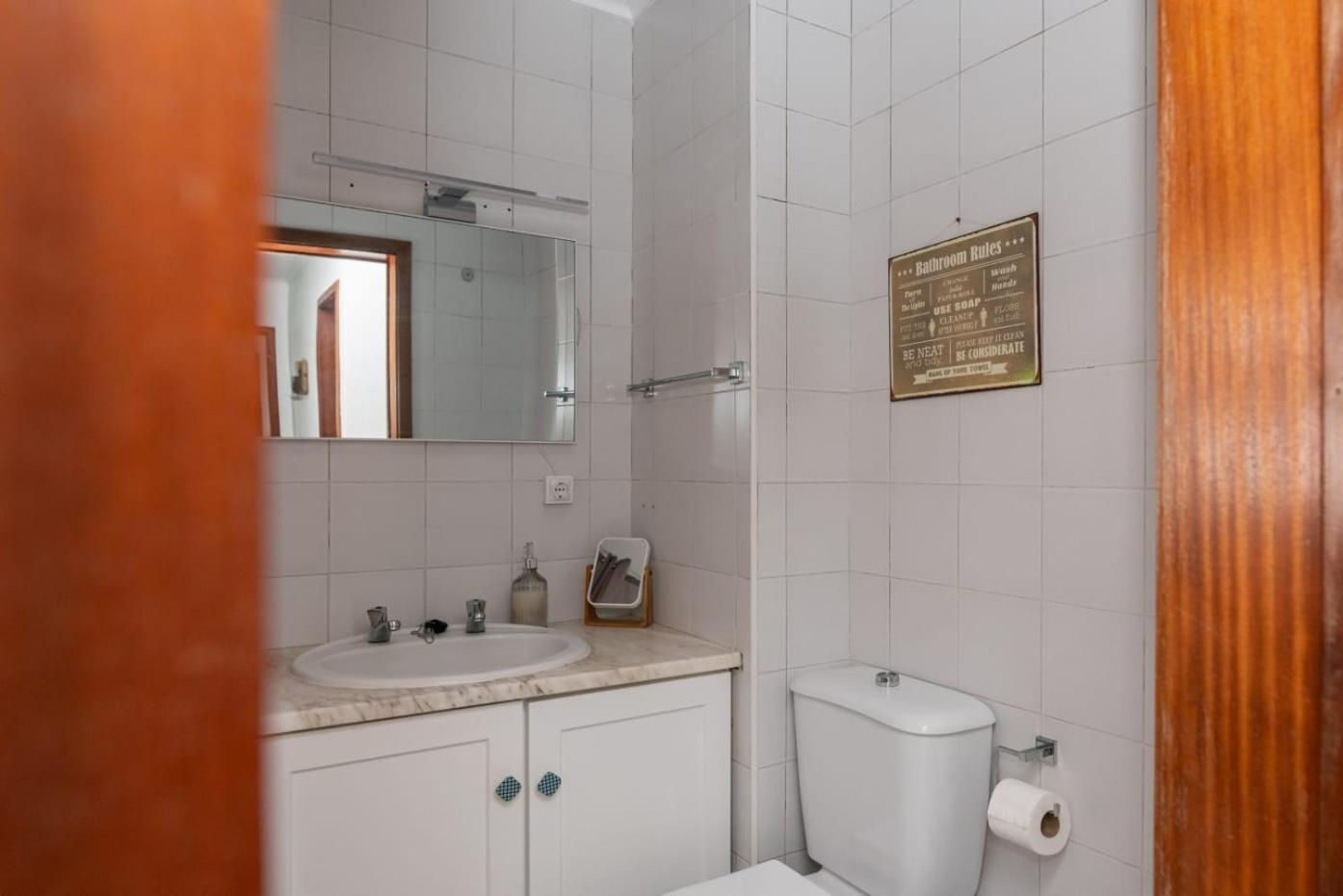 Family Friendly Azorean Apartment Понта Делгада Екстериор снимка