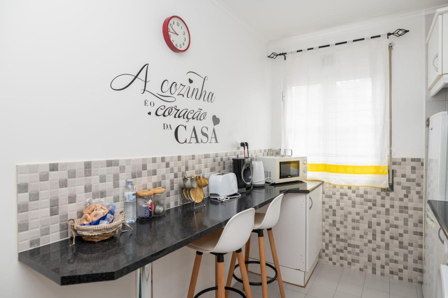 Family Friendly Azorean Apartment Понта Делгада Екстериор снимка